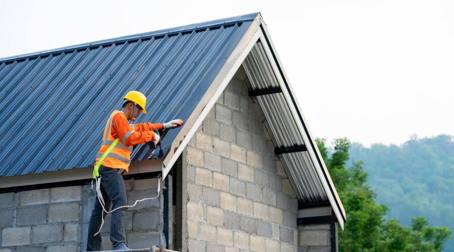 Professional residential roofers in Palmyra, ME